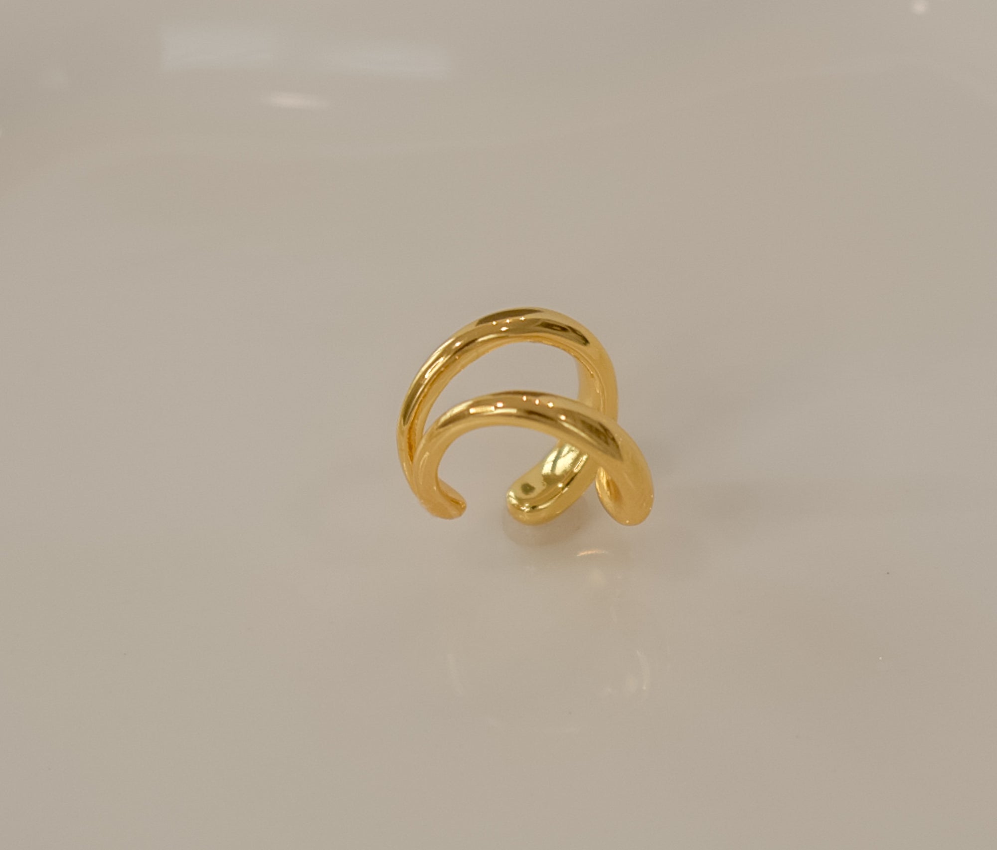 Abbraccio Ear Cuff