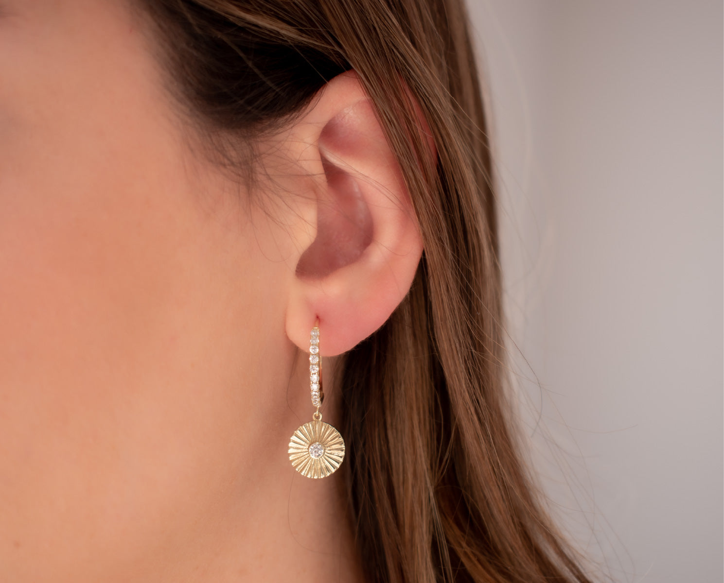 Di Luce Hoops